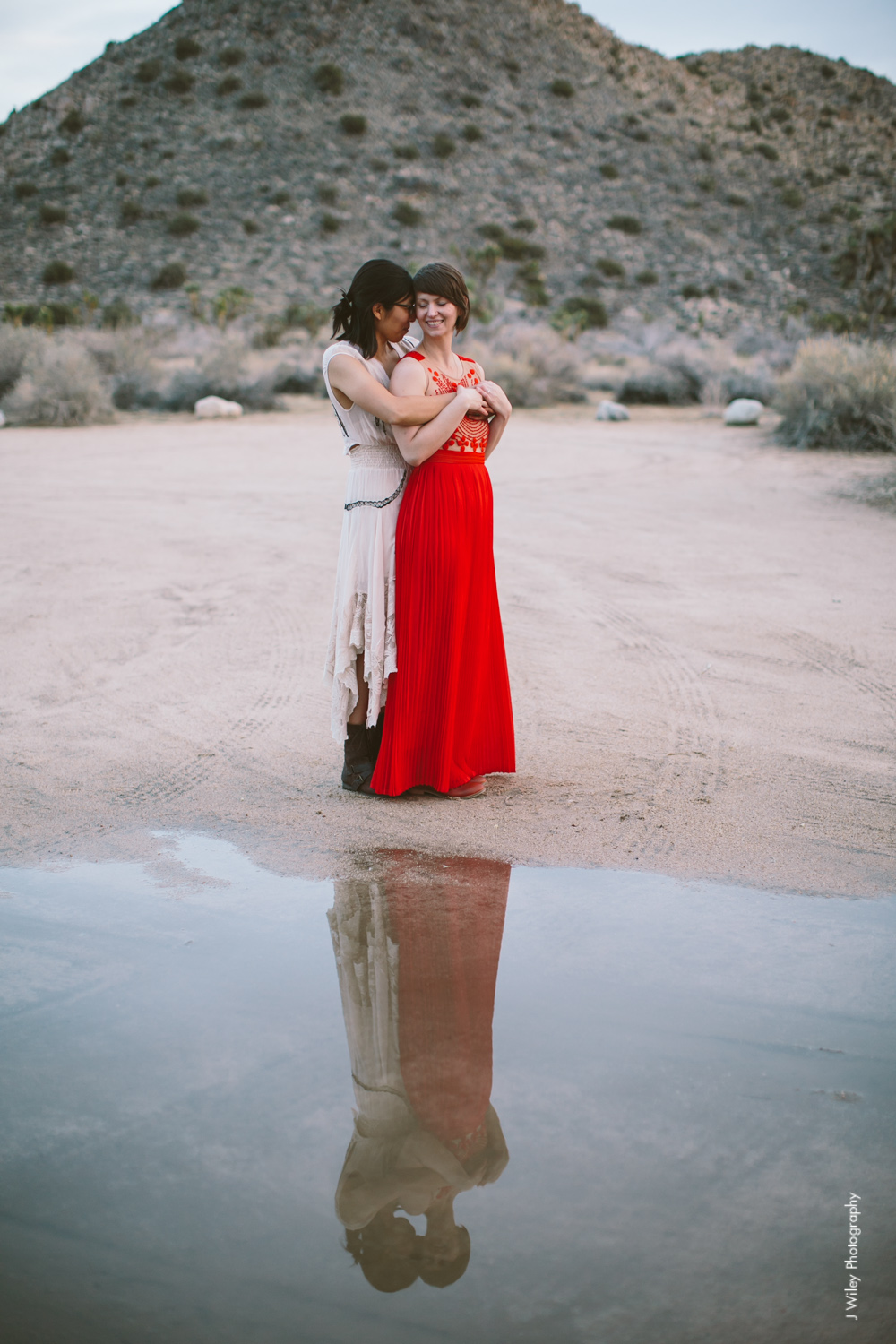 Shannon Susie An Indie Elopement In The Desert Joshua Tree Wedding Photographer J Wiley