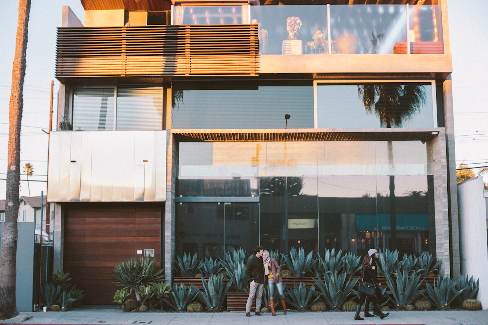 J Wiley Photography Los Angeles Wedding Engagement Photographer Venice Beach Santa Monica Urban Hip Chic Stylish Modern Mural Gritty Fun-1110