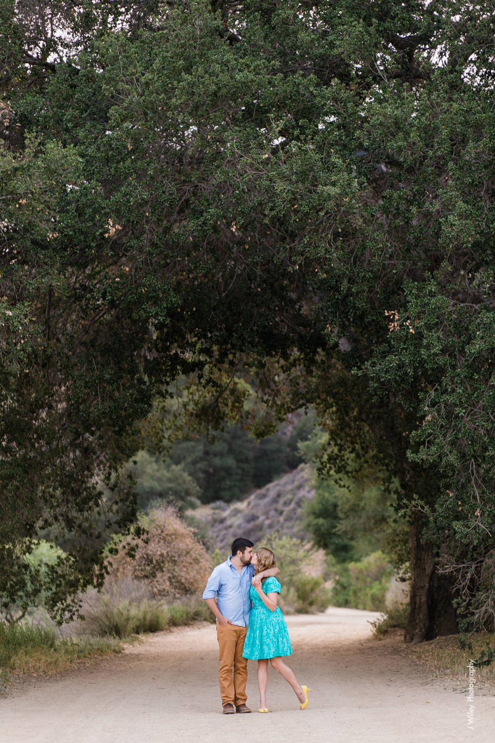 malibu engagement photography los angeles wedding photographer candid indie field mountains wildflowers-1182