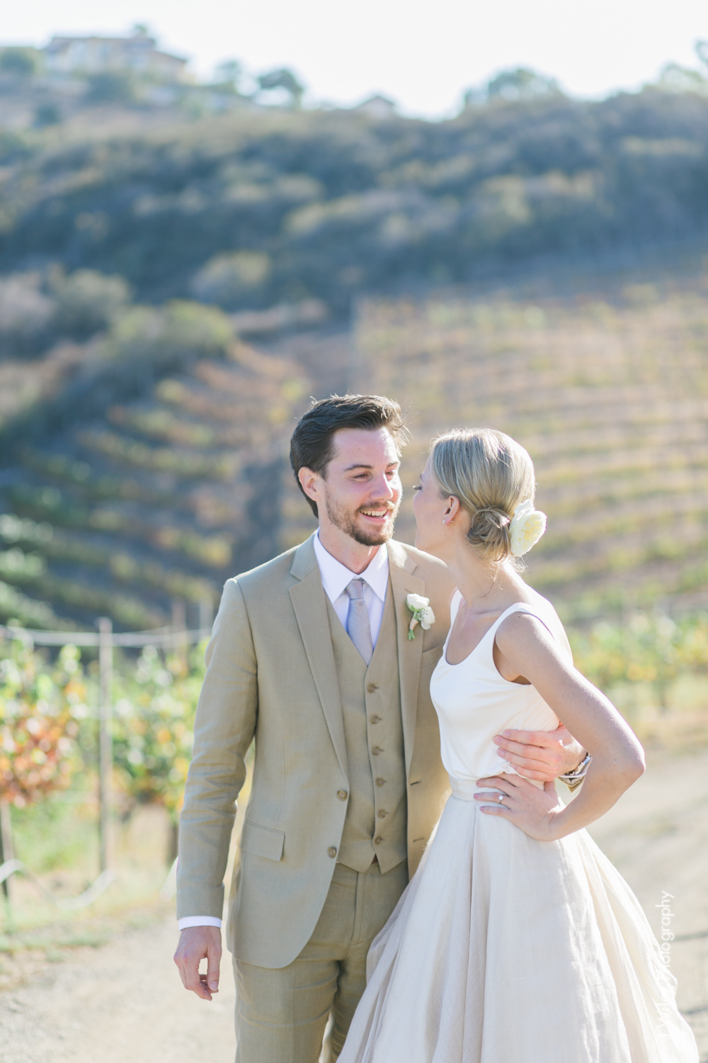 j wiley rustic whimiscal saddlerock ranch vineyard wedding malibu neutral gold mountains-1209