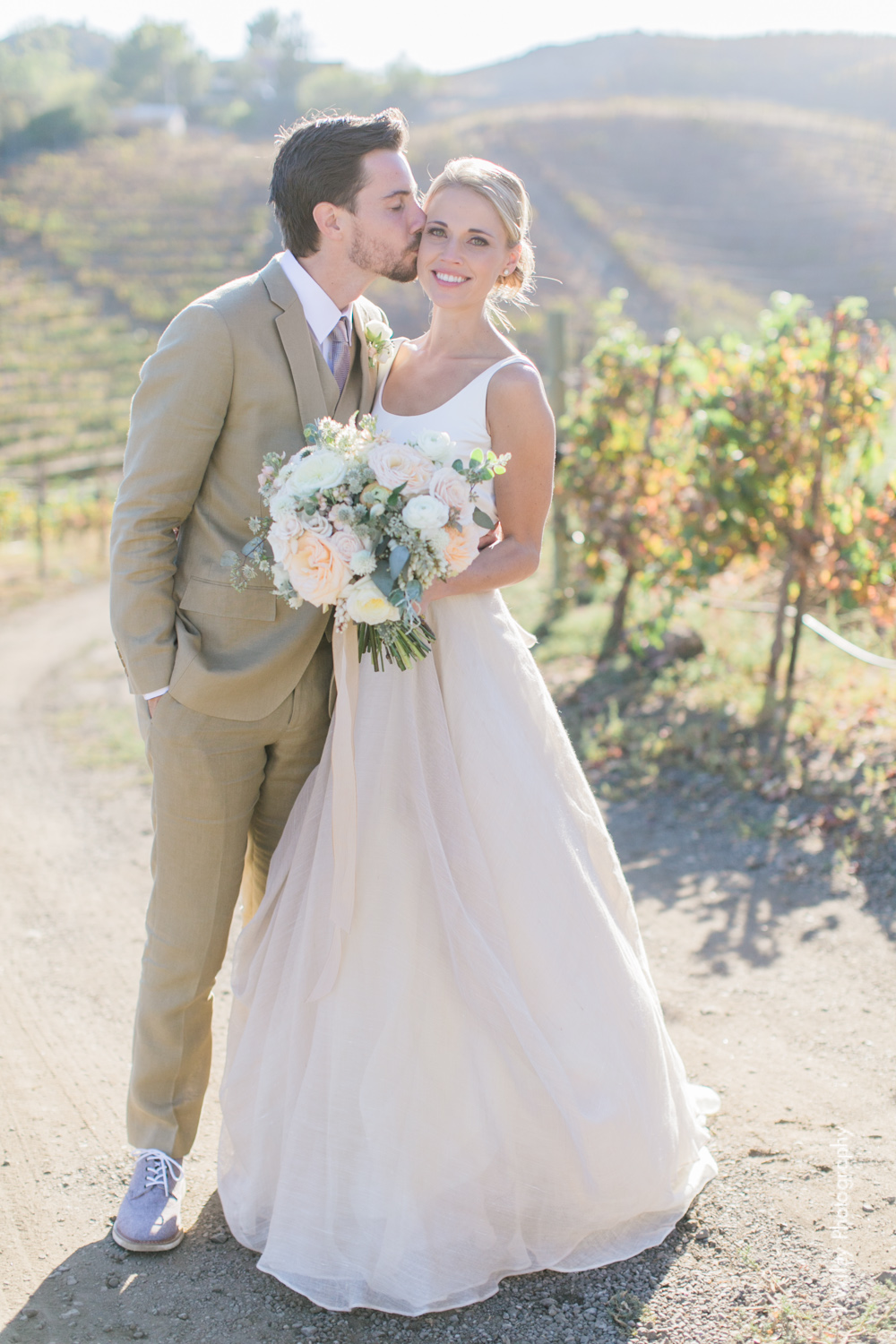 j wiley rustic whimiscal saddlerock ranch vineyard wedding malibu neutral gold mountains-1217