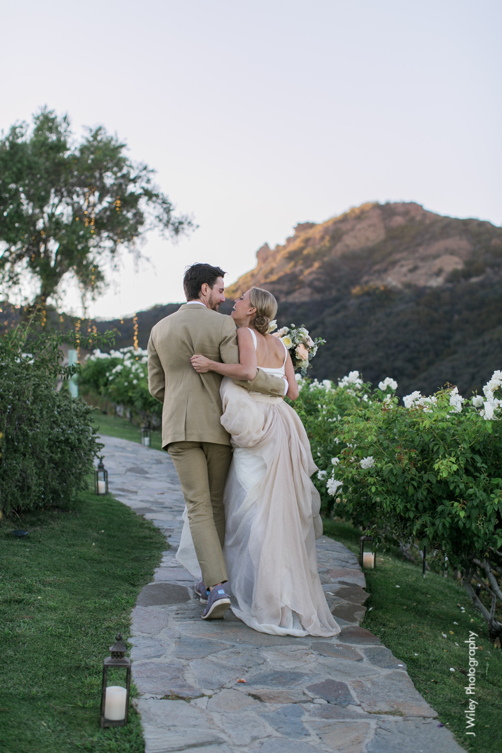 j wiley rustic whimiscal saddlerock ranch vineyard wedding malibu neutral gold mountains-1498